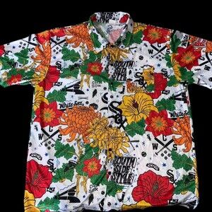 MLB Chicago White Sox Destroyer Rocks Button Down Hawaiian Shirt M